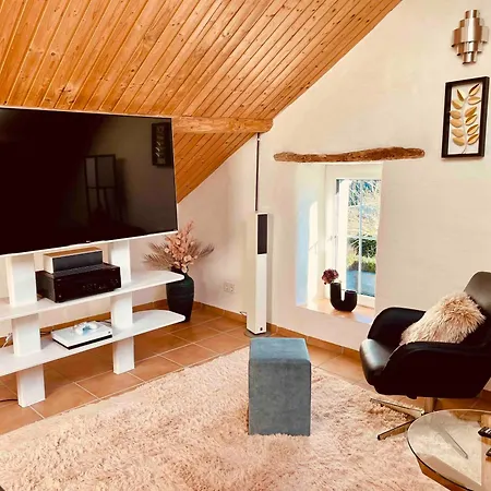 Ferienhaus Kleines Backhaus In Der Eifel Feuerscheid